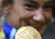 开云体育入口-澳大利亚选手突破自我，赢得田径比赛金牌！的简单介绍