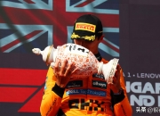 开云体育app-索伯车队鏖战迈凯伦，勒克莱尔扛起全队的简单介绍