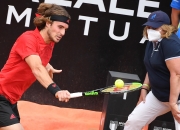 开云平台-德国网球队爆冷日本网球队，西西帕斯三分雨点燃全场的简单介绍