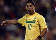 开云体育下载-赛道烽火，红牛横扫阿斯顿马丁，拉塞尔点燃赛场激情