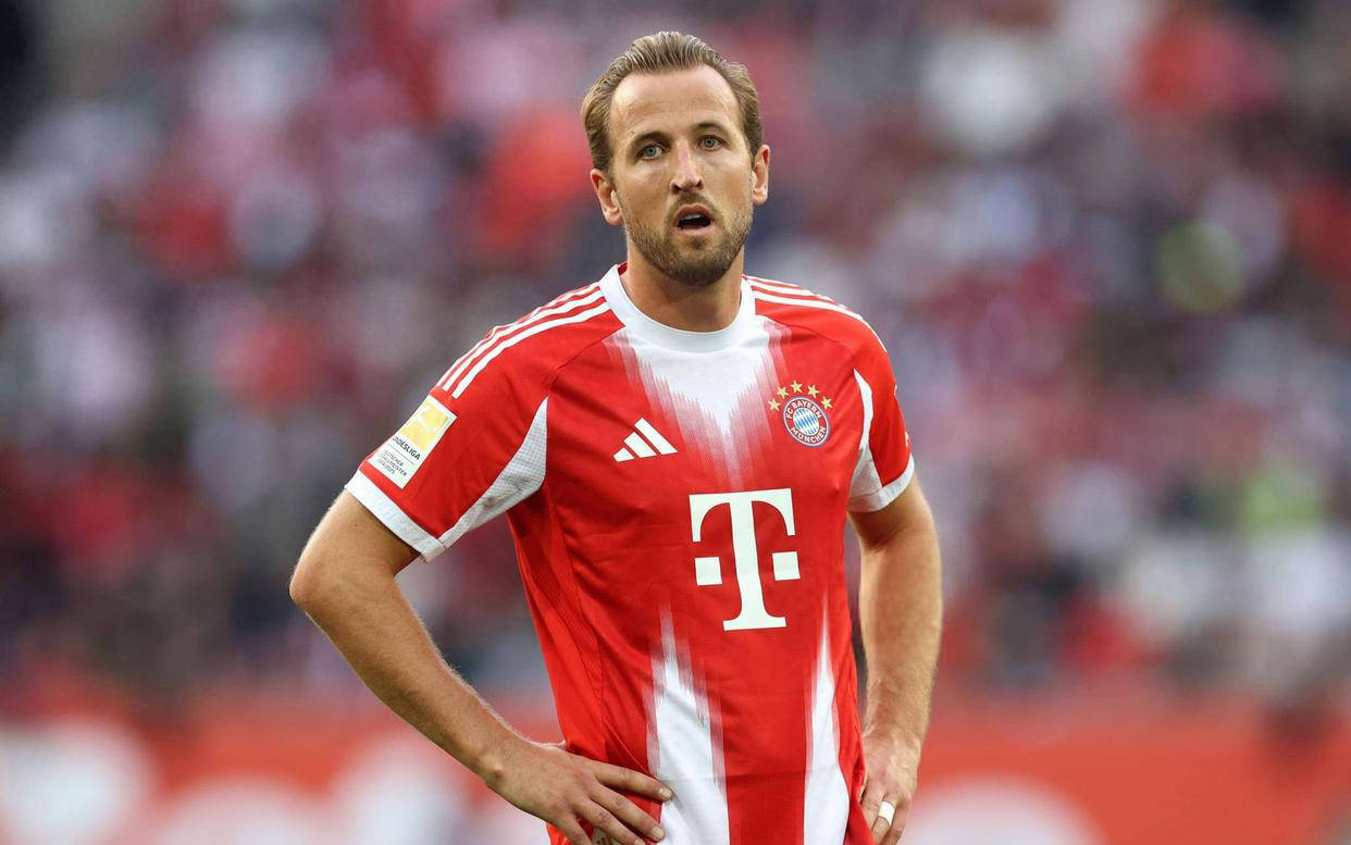 韩国碾压曼联，哈里·凯恩打破历史纪录