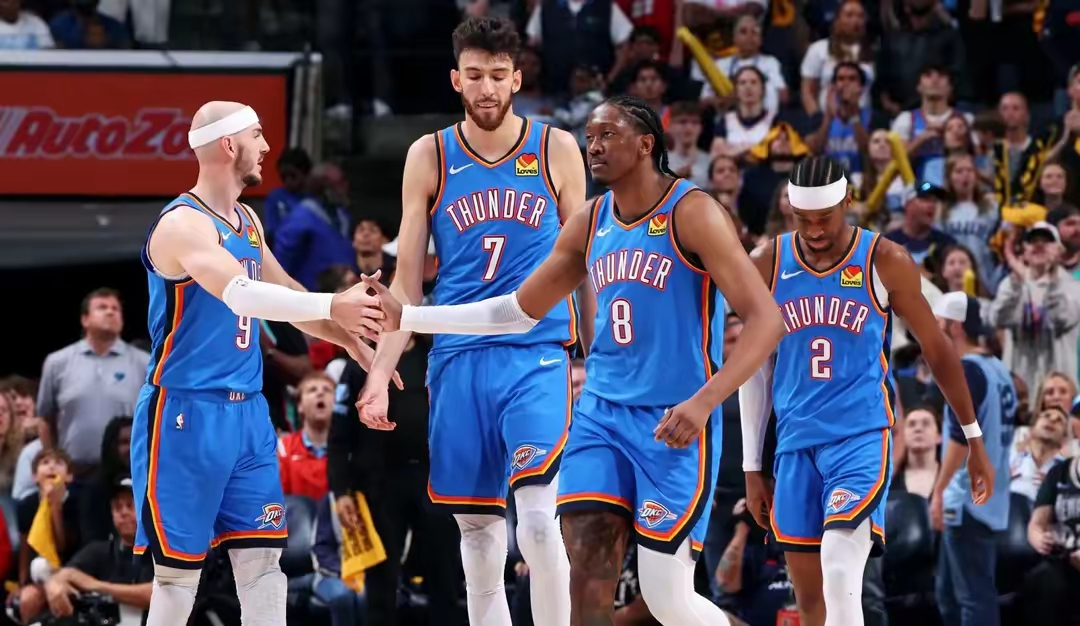 爵士鏖战独行侠，乔治统治全场的简单介绍