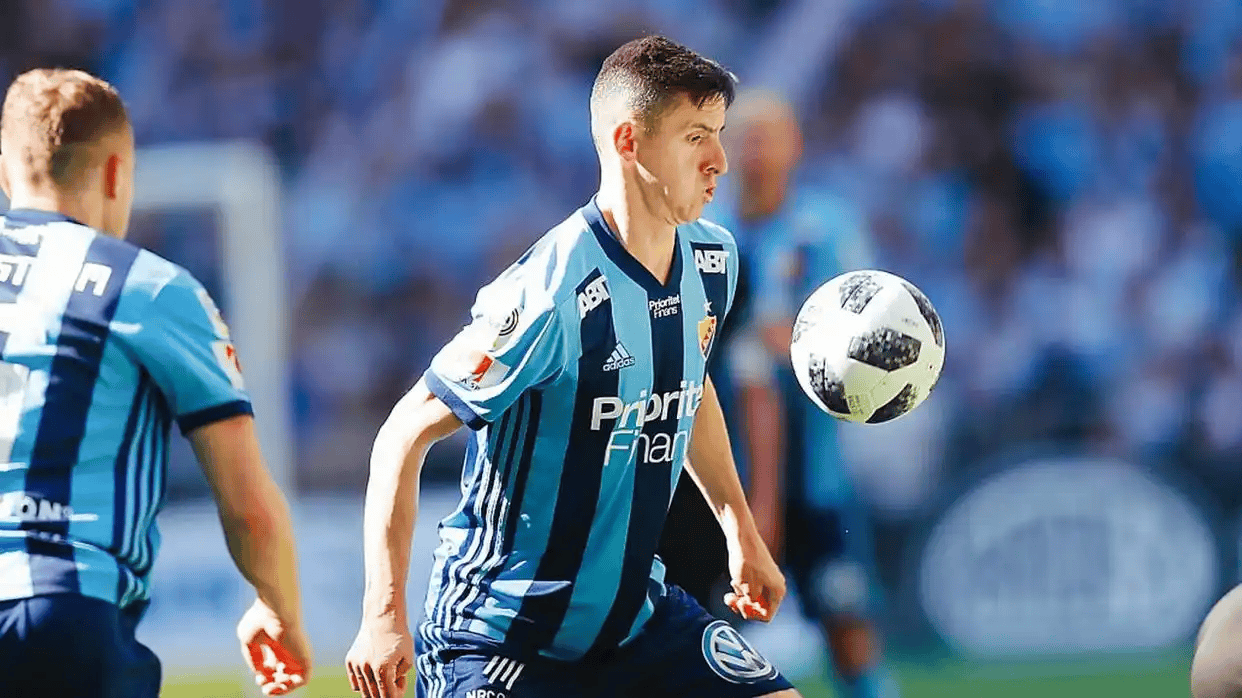 包含热那亚球员团结互助，迎接挑战信心十足的词条