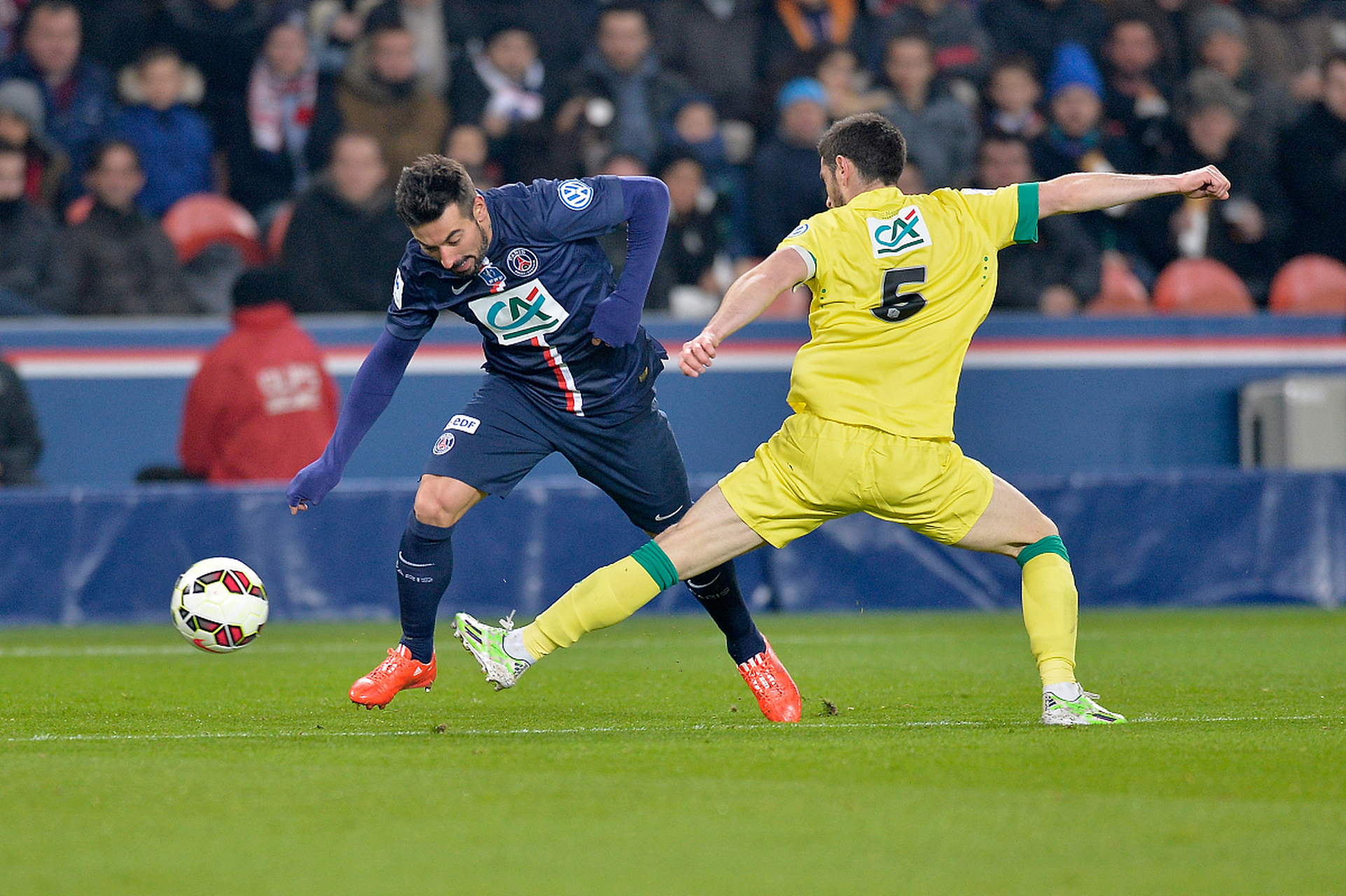 里昂客场遭遇南特，胜负难料的简单介绍