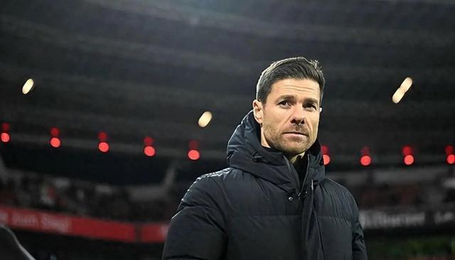 包含弗赖堡士气低迷，连败成悬念的词条