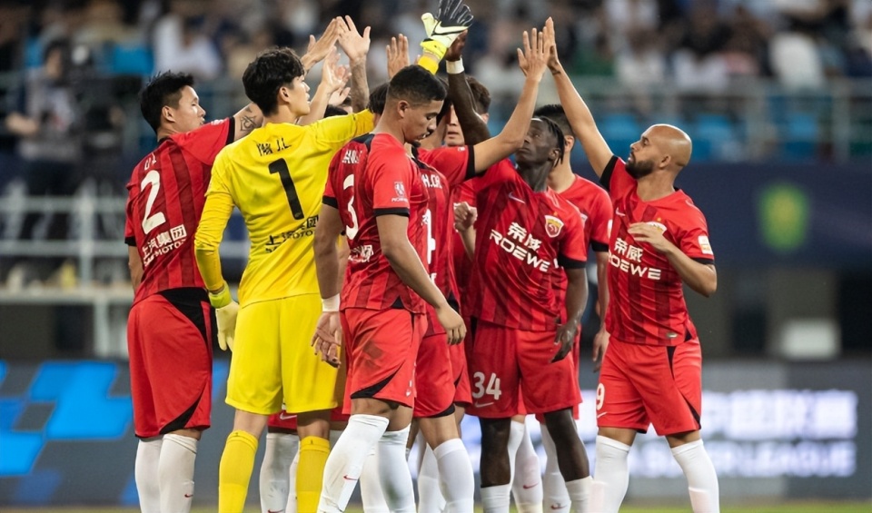 上港客场挑战恒大，实力碰撞