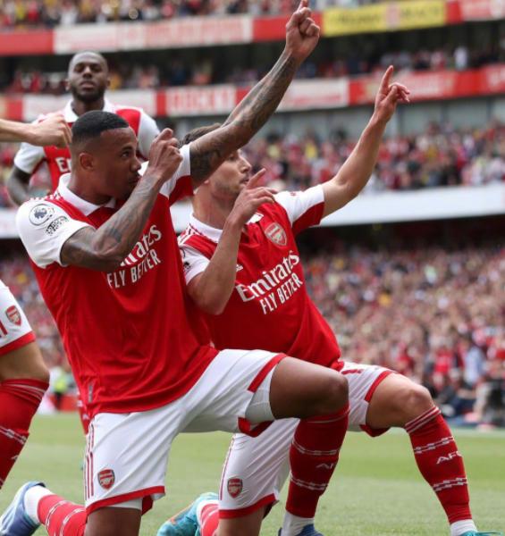 阿森纳全取三分，升入积分榜前列的简单介绍