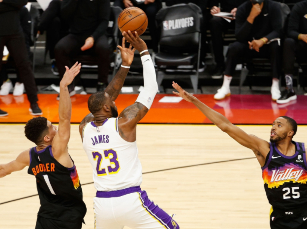 辽宁队鏖战凯尔特人，浓眉哥状态火热的简单介绍