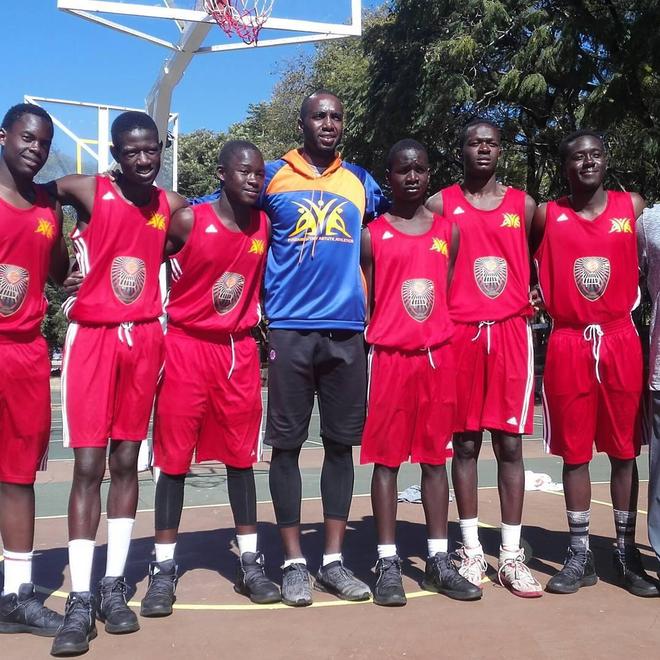 包含深圳队碾压爵士，西亚卡姆惊艳四座的词条