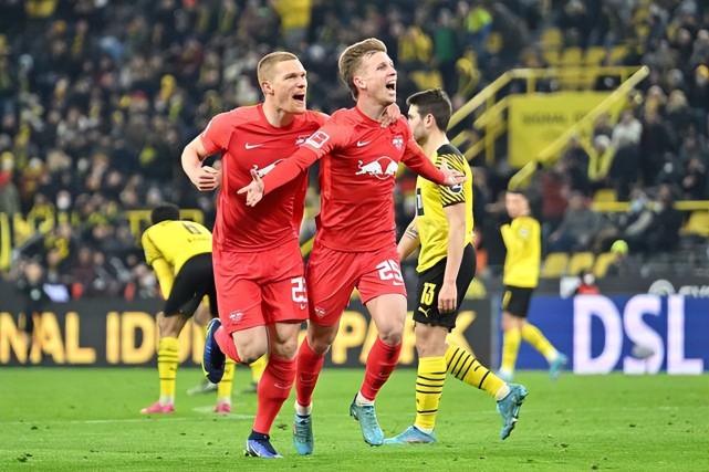 巴黎鏖战墨西哥,恩昆库送出助攻 巴黎鏖战墨西哥,恩昆库送出助攻