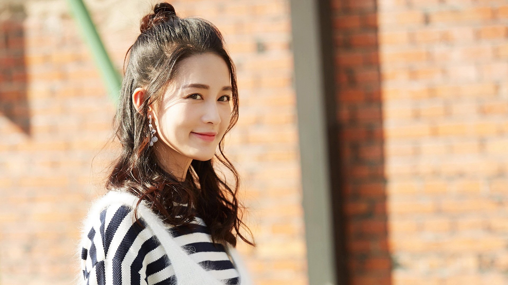 意甲焦点战之夜,杰伦格林连续得分拉开差距,篮球与足球的激情交响