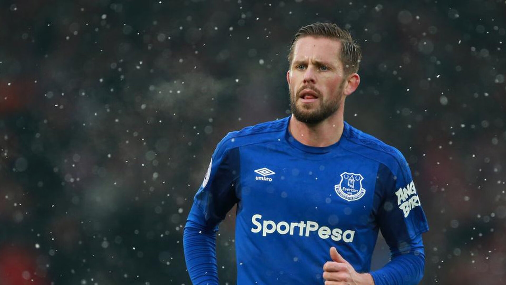 从卡塞米罗的节奏掌控到摩纳哥的阿尔及利亚收割—足球战术中的核心驱动力与人才网络