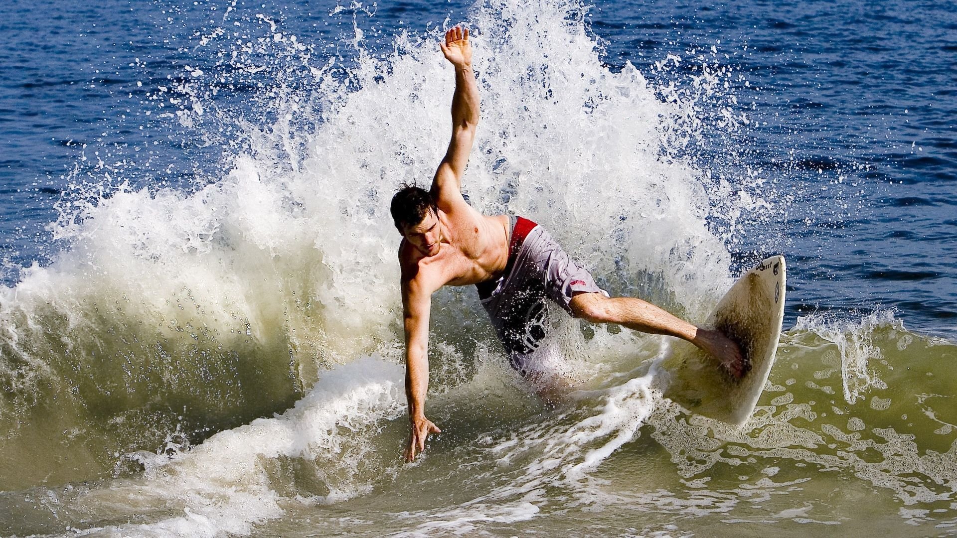 东决关键战之夜,米切尔持续制造杀伤,骑士破局之钥