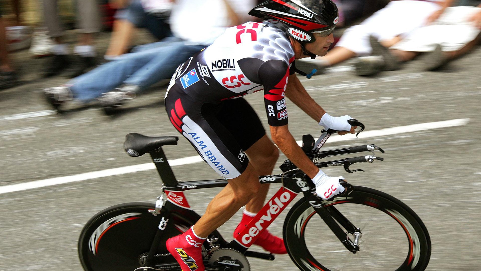 猛龙对阵浙江队，恩比德关键时刻站出来